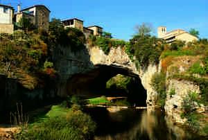 Puente Natural de Puentedey